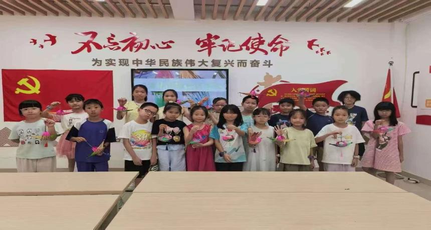 【送教进社区·非遗传承】巧手织竹韵 匠心润童心——广富林街道社区学校竹编体验课进社区