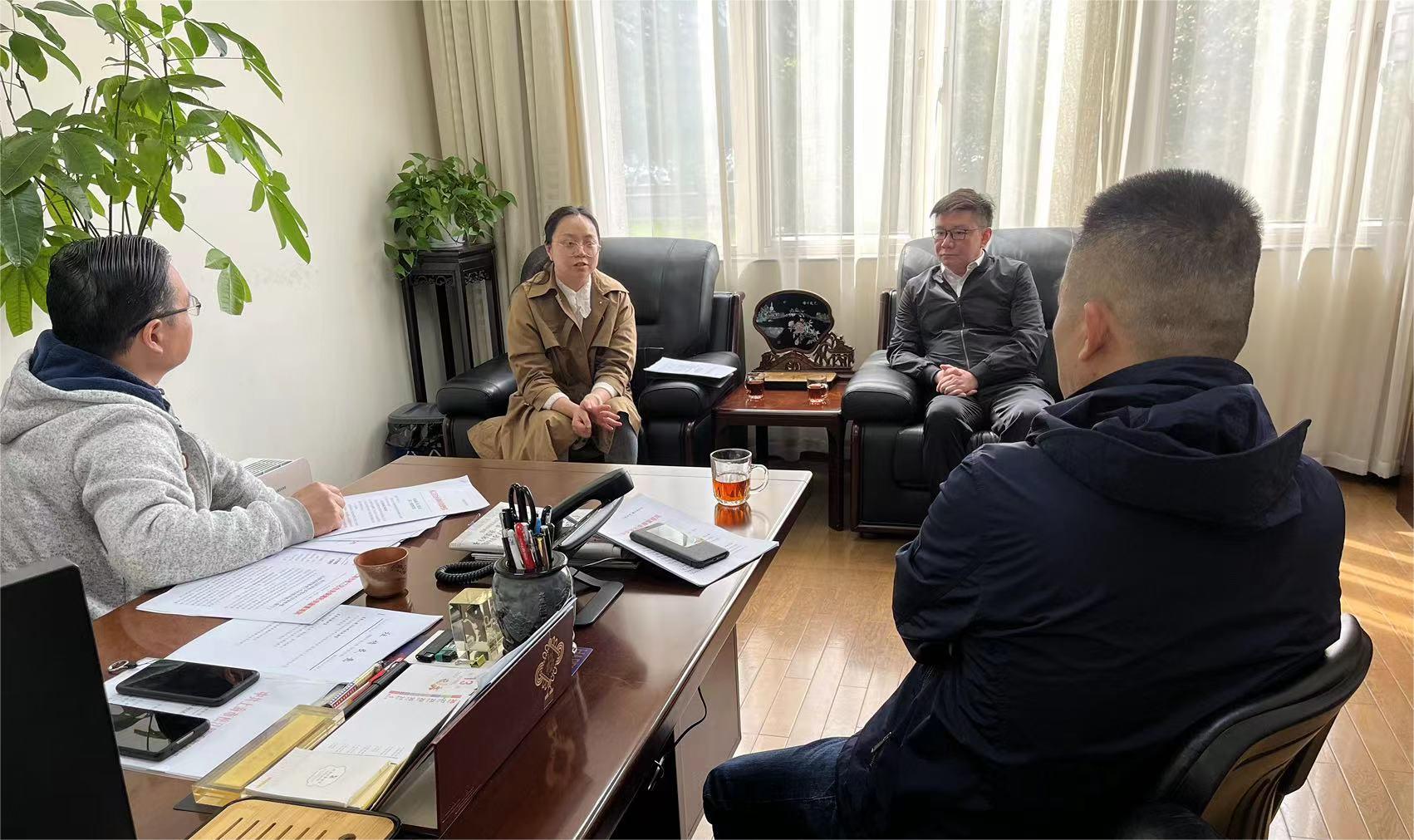 区房管局走访区政协委员座谈交流加装电梯工作