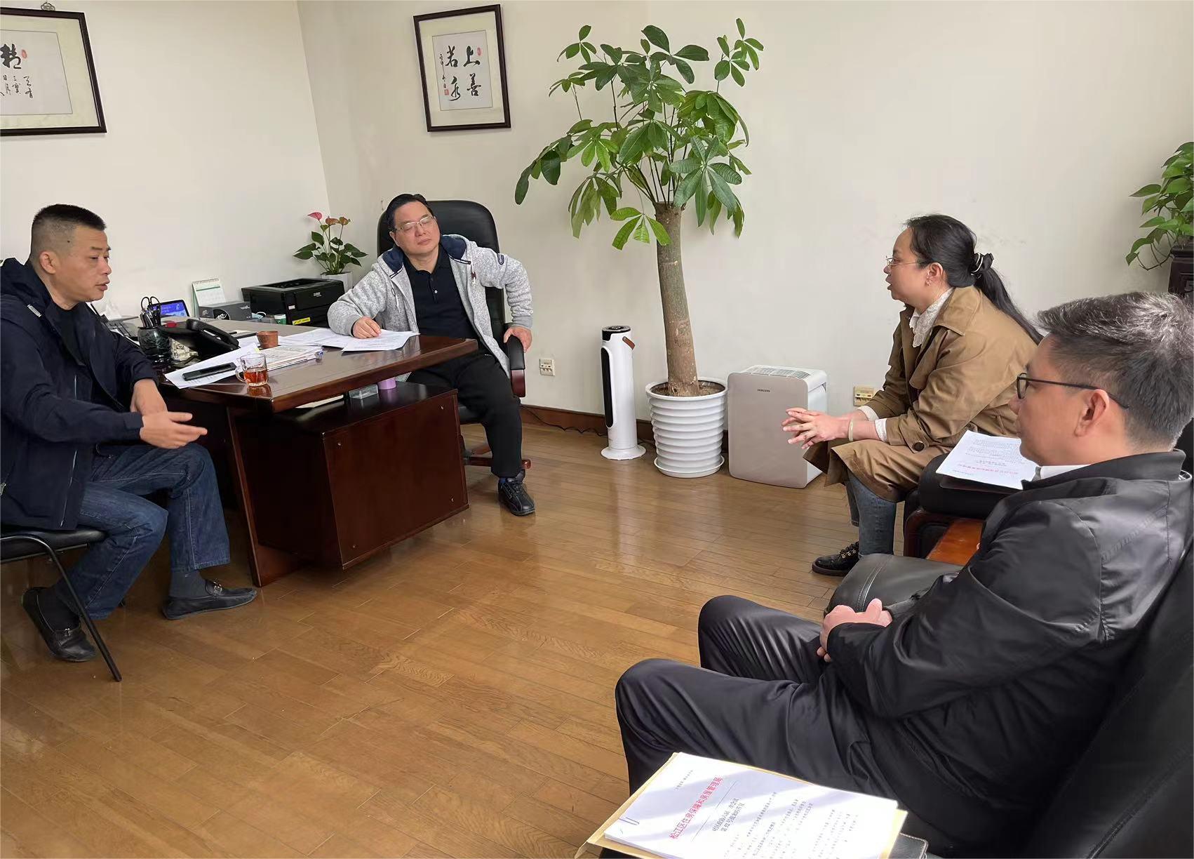 区房管局走访区政协委员座谈交流加装电梯工作