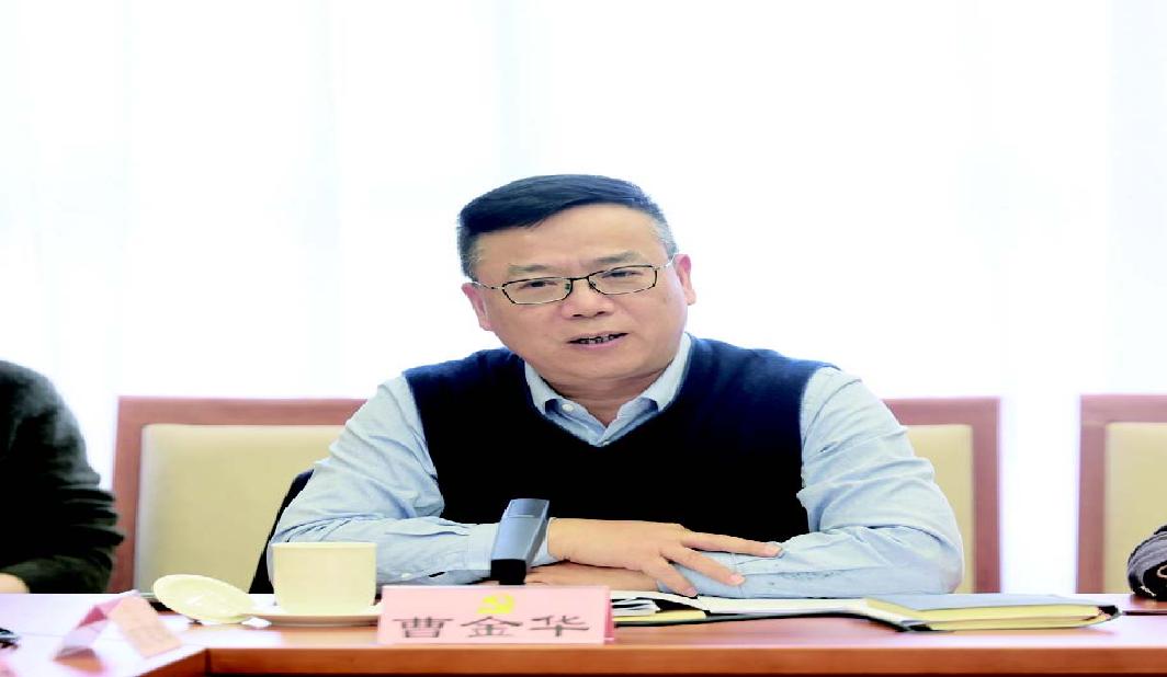 齐心协力再出发 握紧拳头创新业 ——六届区委十次全会侧记