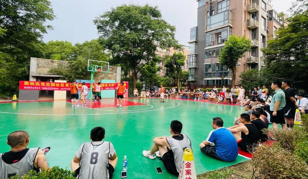 松江先锋｜区人大代表沈春欢：深耕万人特大型社区，探索基层治理密码