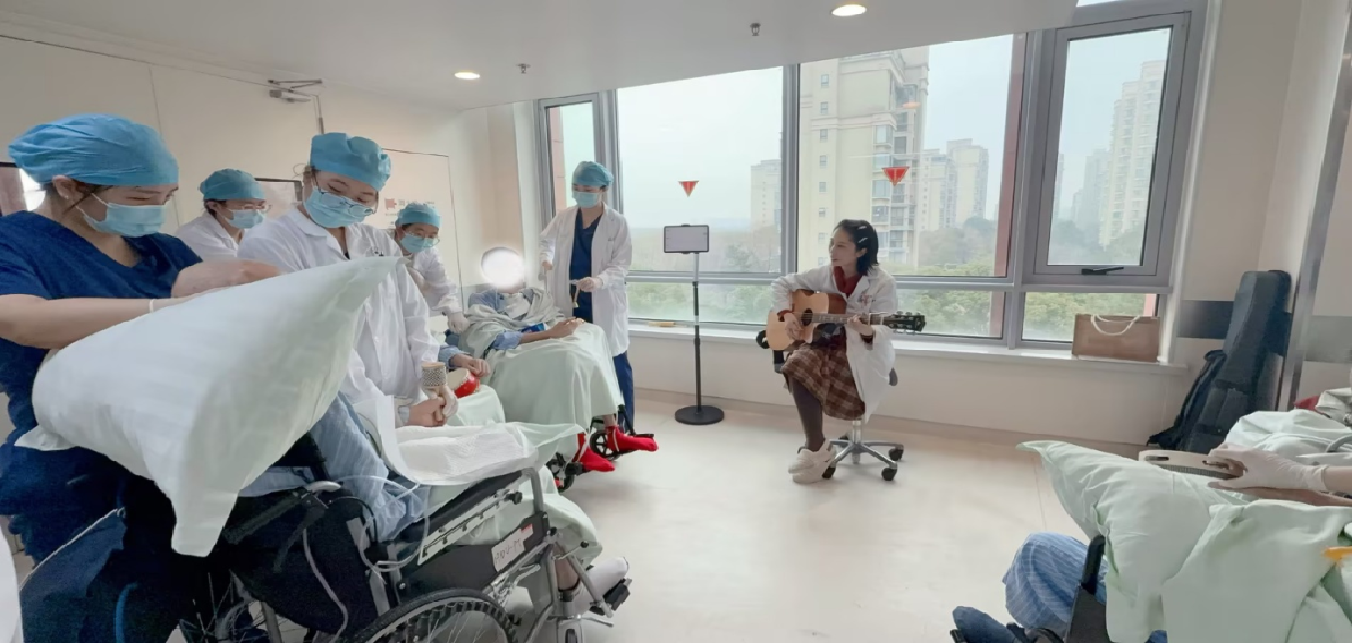 病房里响起《小星星》，养志康复医院用音乐疗愈重症患者