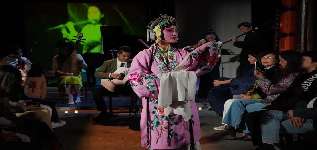 中西合璧重构《牡丹亭》，《融乐·溯梦》文旅版在广富林文化遗址首演