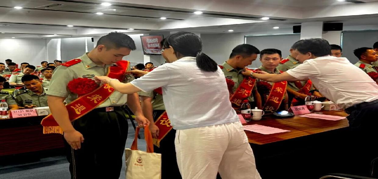 集中欢送+暖心接站，松江扎实做好2026年秋季退役士兵保障工作