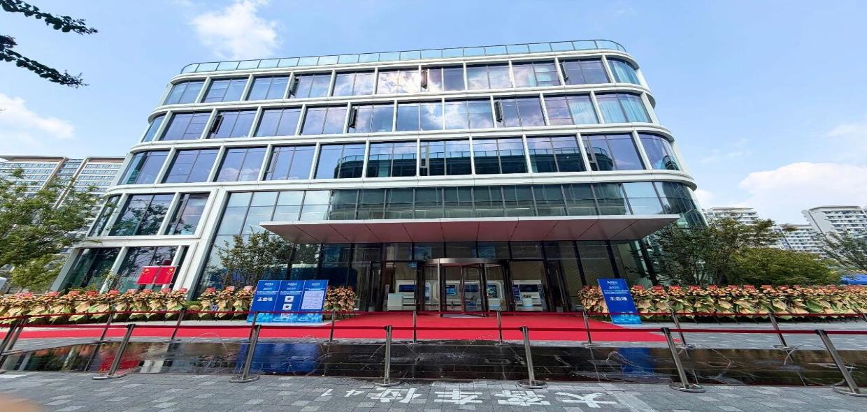 打通从技术到价值的“最后一公里”，地洲智云AI应用交付展示中心启用